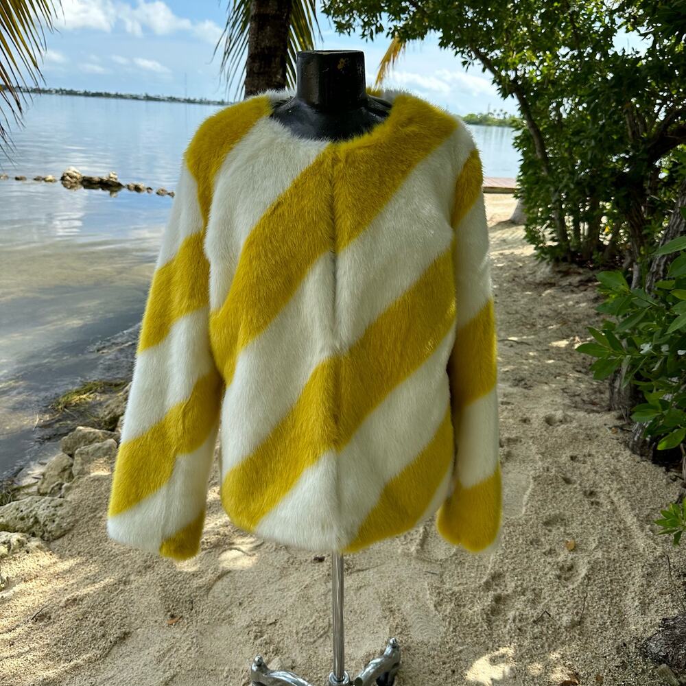 Sam Edelman Reversible Yellow Faux Fur Jacket Coat Size Large